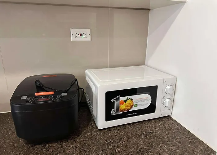 Cozi Two Bedroom Family Near Grand Hyatt Bgc Apartment *