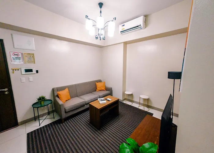 Cozi Two Bedroom Family Near Grand Hyatt Bgc
