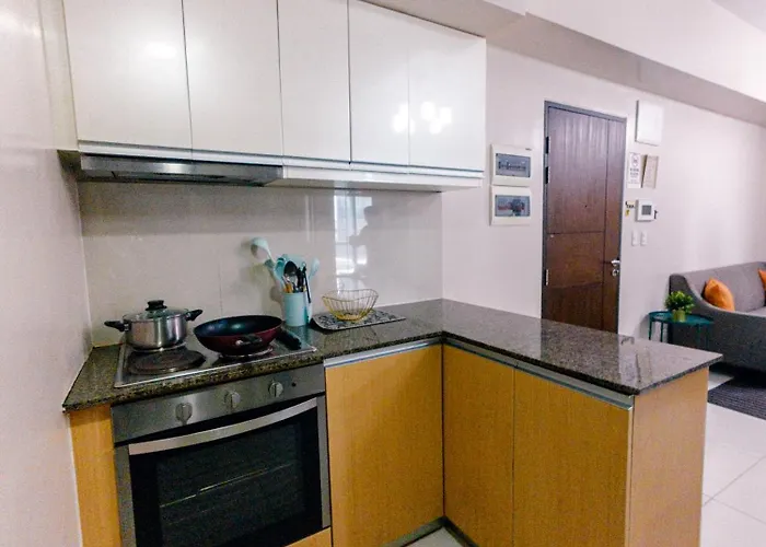 Cozi Two Bedroom Family Near Grand Hyatt Bgc * Manila