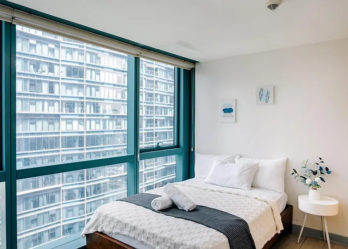 Apartment Cozi Two Bedroom Family Near Grand Hyatt Bgc *