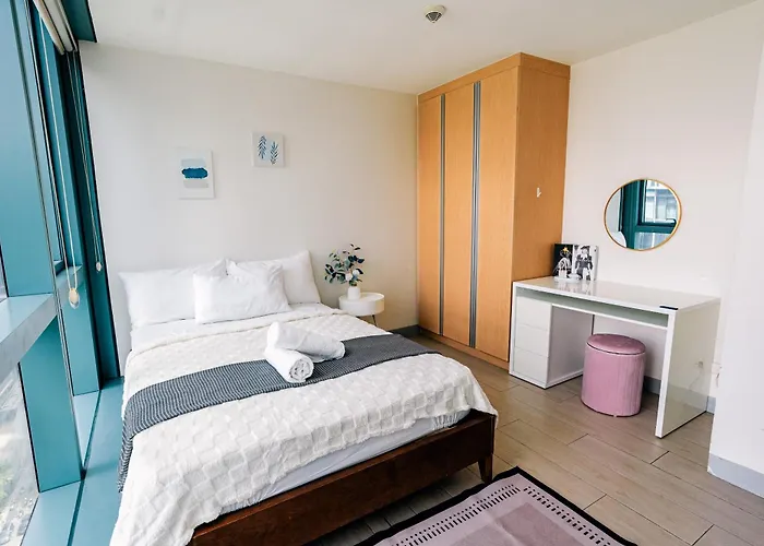 Cozi Two Bedroom Family Near Grand Hyatt Bgc Apartment *