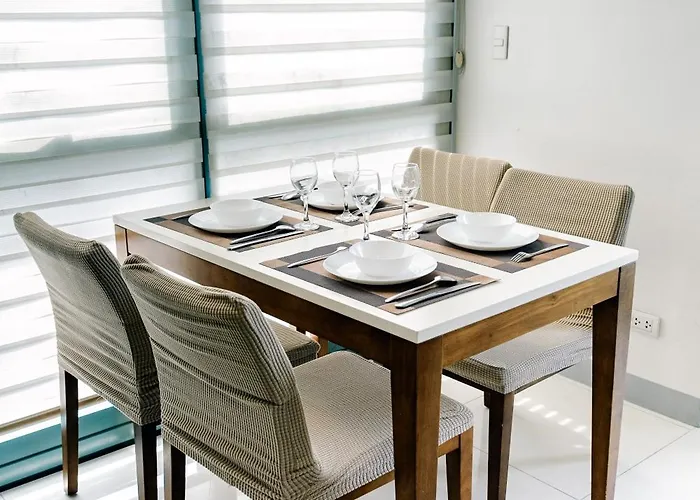 Cozi Two Bedroom Family Near Grand Hyatt Bgc * Manila