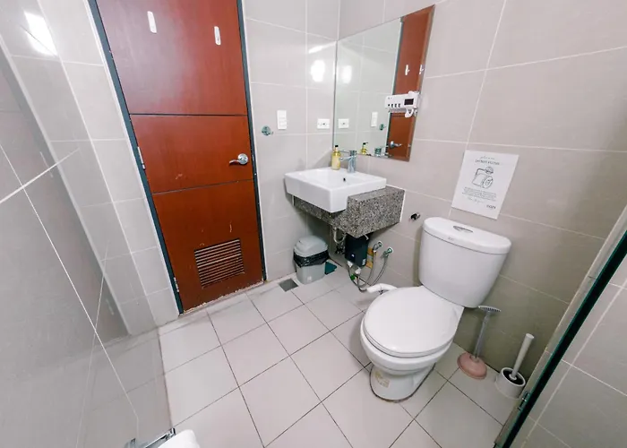 Apartment Cozi Two Bedroom Family Near Grand Hyatt Bgc Manila