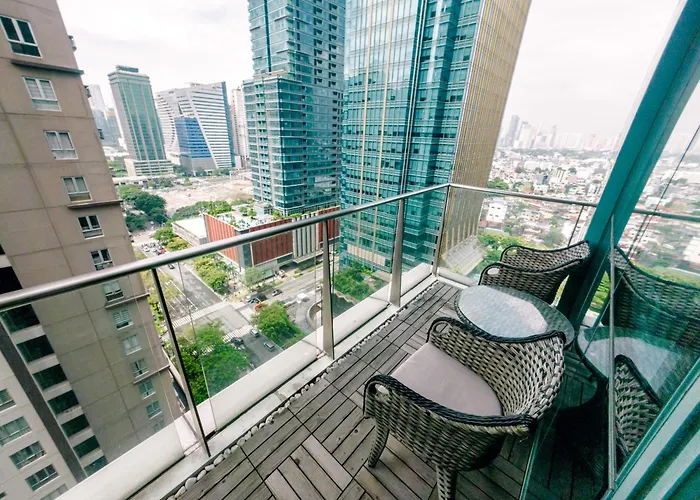 Cozi Two Bedroom Family Near Grand Hyatt Bgc Apartment